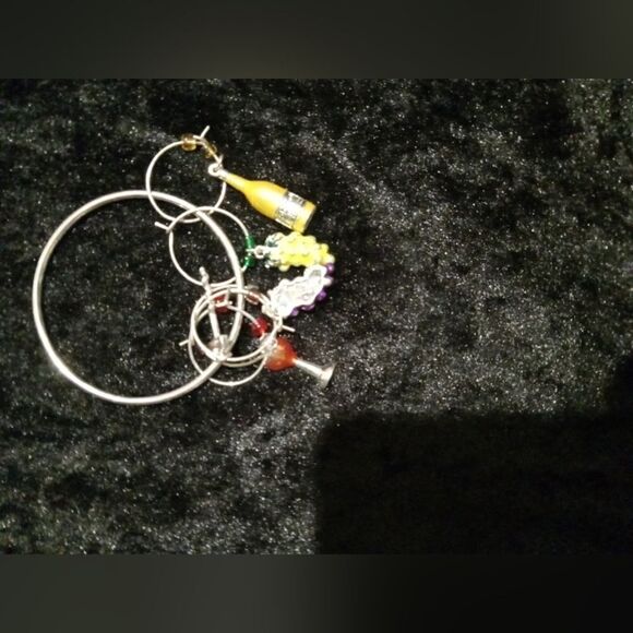 Wine Charms ~ Multi Color Wine, Cheese and Fruit Wine Charms Set of 6 (Style Win - Picture 2 of 4